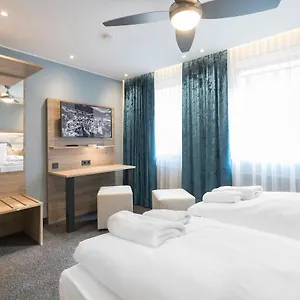 hotellátogatás